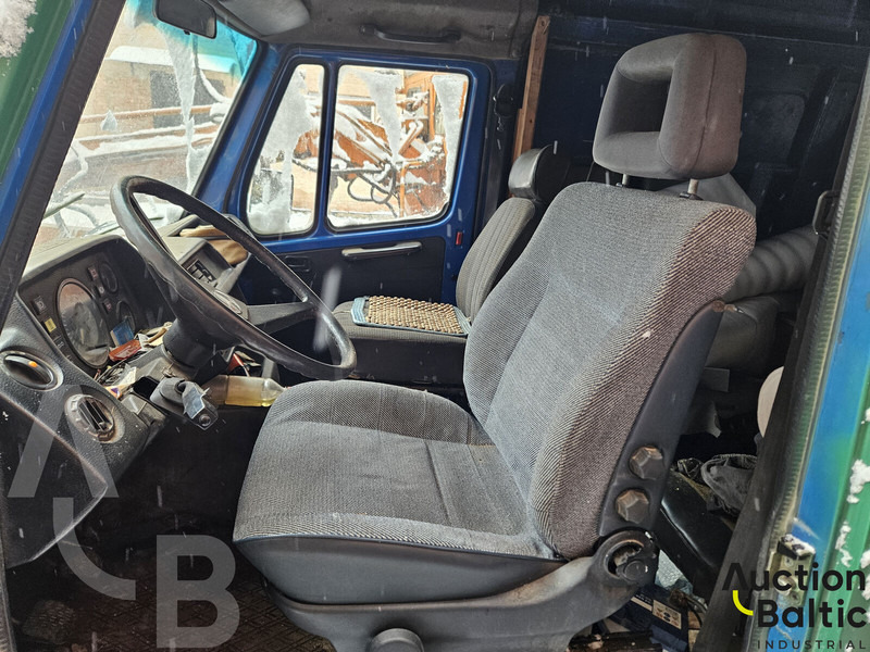 Mercedes-Benz 207D - Kleine bestelwagen: afbeelding 5 Mercedes-Benz 207D - Kleine bestelwagen: afbeelding 5