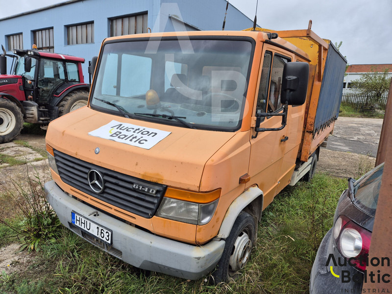 Mercedes-Benz 614 D - Schuifzeilen vrachtwagen: afbeelding 2 Mercedes-Benz 614 D - Schuifzeilen vrachtwagen: afbeelding 2