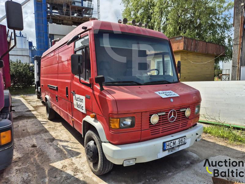 Mercedes-Benz 711 D - Kleine bestelwagen: afbeelding 3 Mercedes-Benz 711 D - Kleine bestelwagen: afbeelding 3