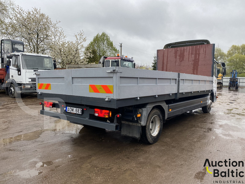 Mercedes-Benz 815 - Vrachtwagen met open laadbak: afbeelding 4 Mercedes-Benz 815 - Vrachtwagen met open laadbak: afbeelding 4