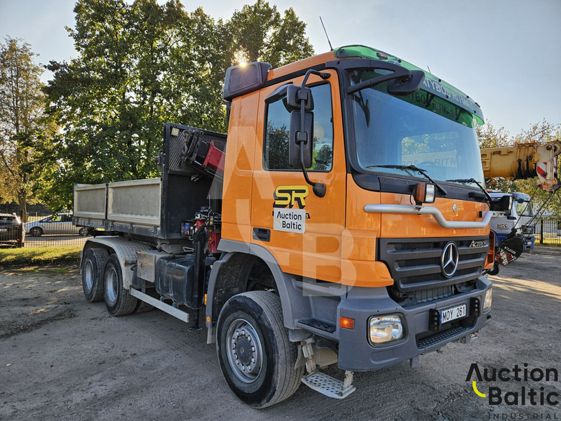 Mercedes-Benz Actros 1844 - Kipper vrachtwagen, Kraanwagen: afbeelding 1 Mercedes-Benz Actros 1844 - Kipper vrachtwagen, Kraanwagen: afbeelding 1