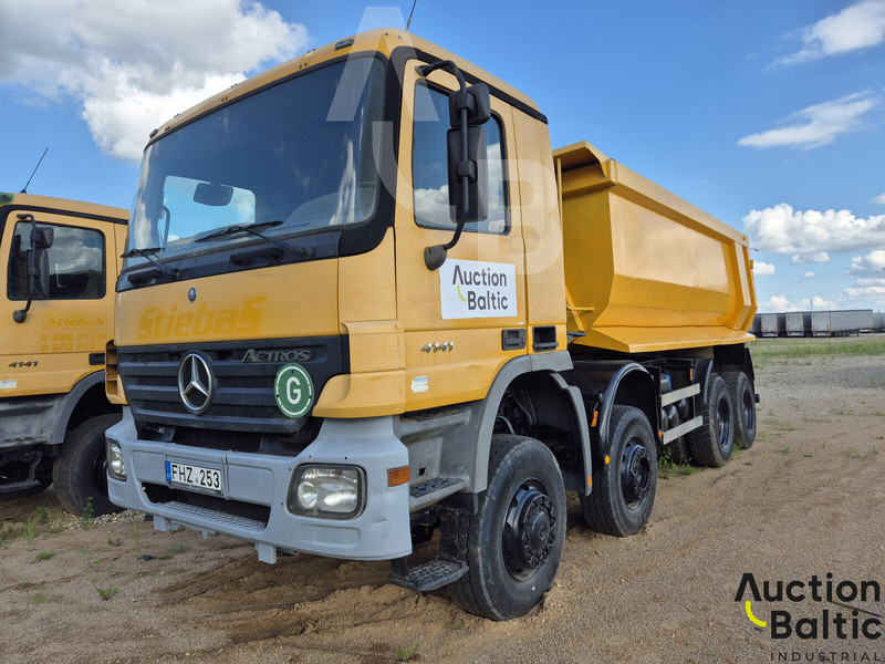 Mercedes-Benz Actros 4141 - Kipper vrachtwagen: afbeelding 2 Mercedes-Benz Actros 4141 - Kipper vrachtwagen: afbeelding 2