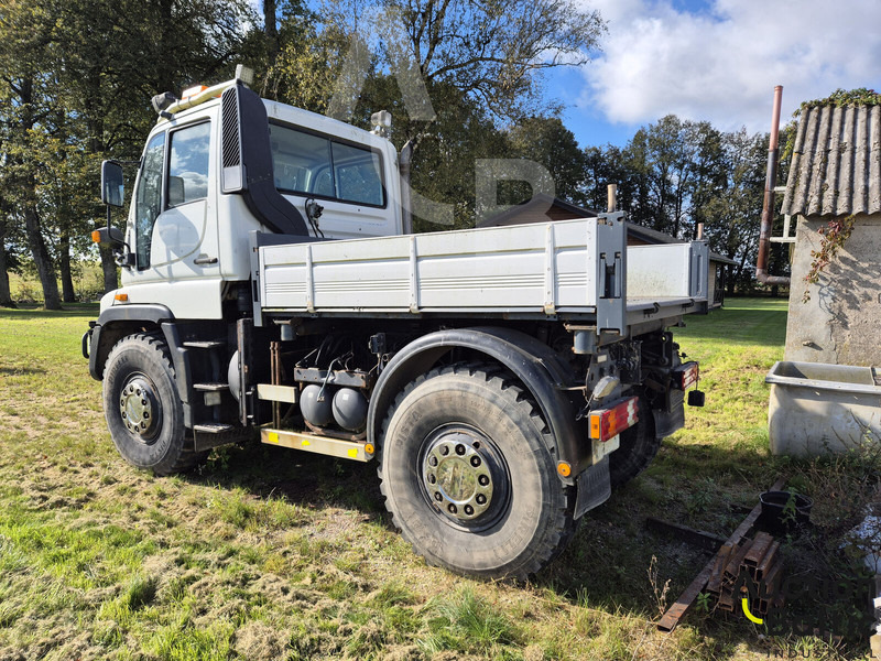 Mercedes-Benz Unimog U 400 - Kipper vrachtwagen: afbeelding 4 Mercedes-Benz Unimog U 400 - Kipper vrachtwagen: afbeelding 4