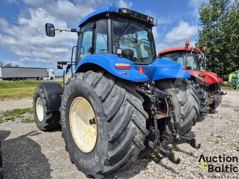 New Holland T 8040 - Tractor: afbeelding 4 New Holland T 8040 - Tractor: afbeelding 4
