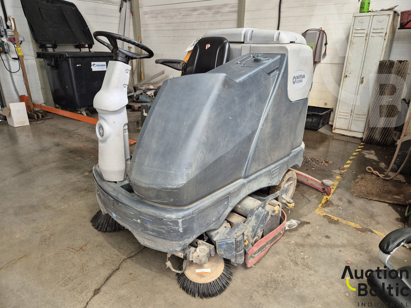 Nilfisk SC6500 - Veegwagen: afbeelding 2 Nilfisk SC6500 - Veegwagen: afbeelding 2