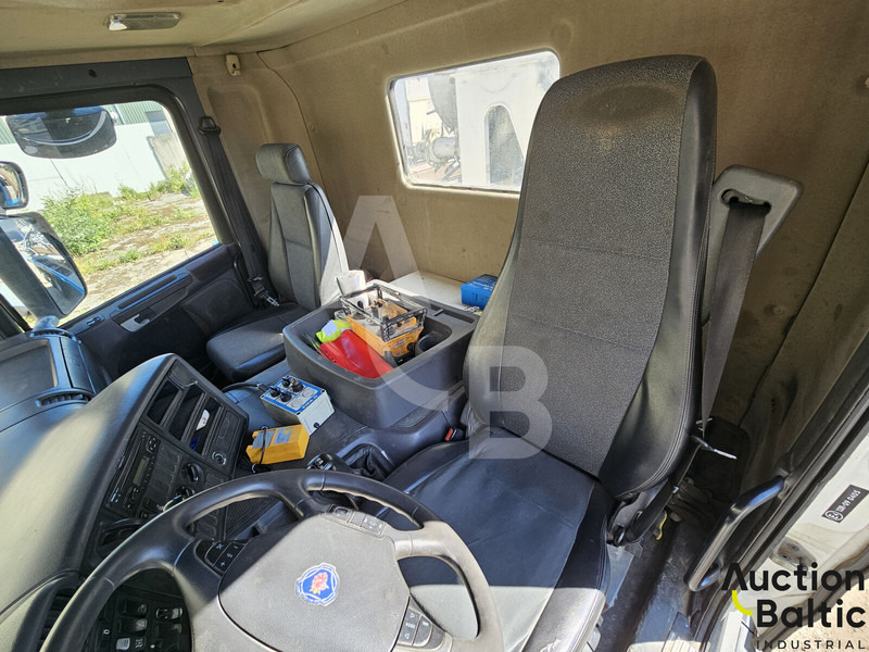Kleine betonpomp Scania P 420: afbeelding 8