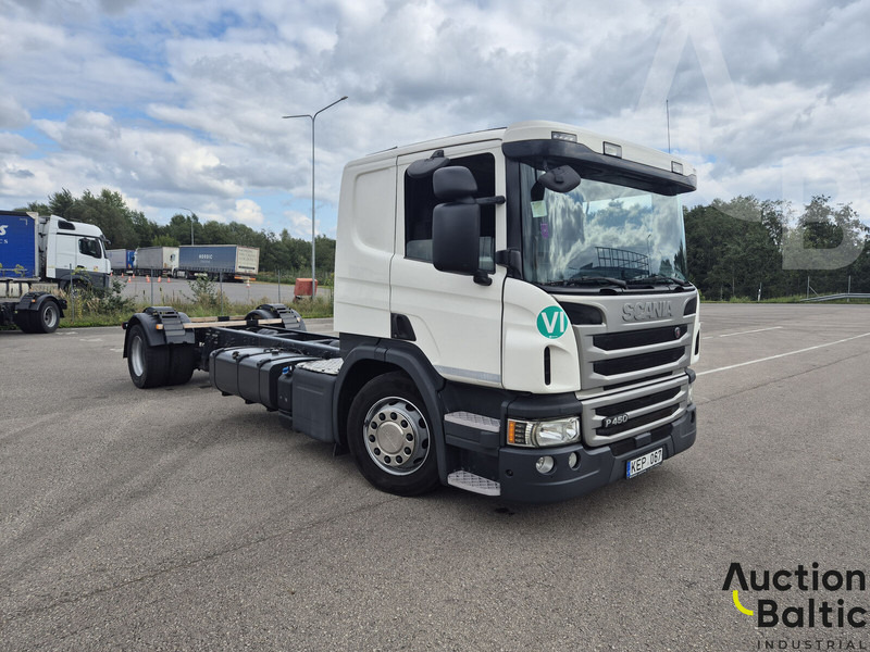 Scania P 450 - Chassis vrachtwagen: afbeelding 2 Scania P 450 - Chassis vrachtwagen: afbeelding 2