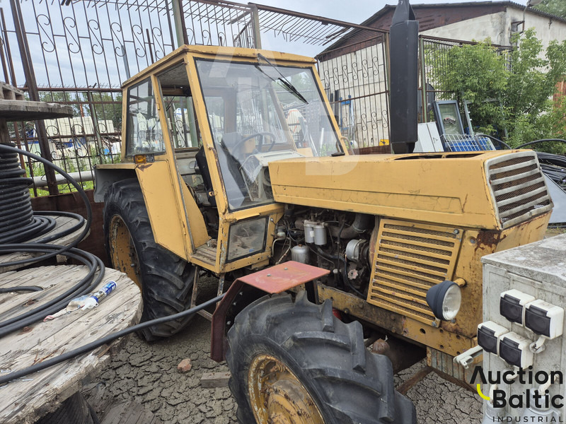 Ursus C-385A - Tractor: afbeelding 4 Ursus C-385A - Tractor: afbeelding 4