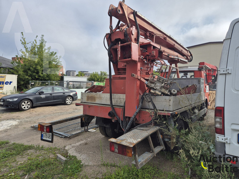 VW-MAN 8.136 - Vrachtwagen hoogwerker: afbeelding 4 VW-MAN 8.136 - Vrachtwagen hoogwerker: afbeelding 4