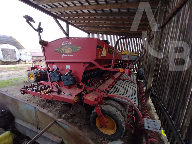 Vaderstad Rapid400C - Zaai-/ Plantmachine: afbeelding 3 Vaderstad Rapid400C - Zaai-/ Plantmachine: afbeelding 3