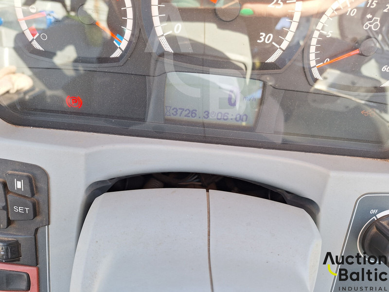 Valtra T 194 A - Tractor: afbeelding 5 Valtra T 194 A - Tractor: afbeelding 5