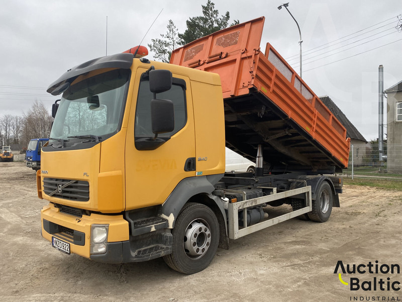 Volvo FL 240 4x2 - Kipper vrachtwagen: afbeelding 2 Volvo FL 240 4x2 - Kipper vrachtwagen: afbeelding 2