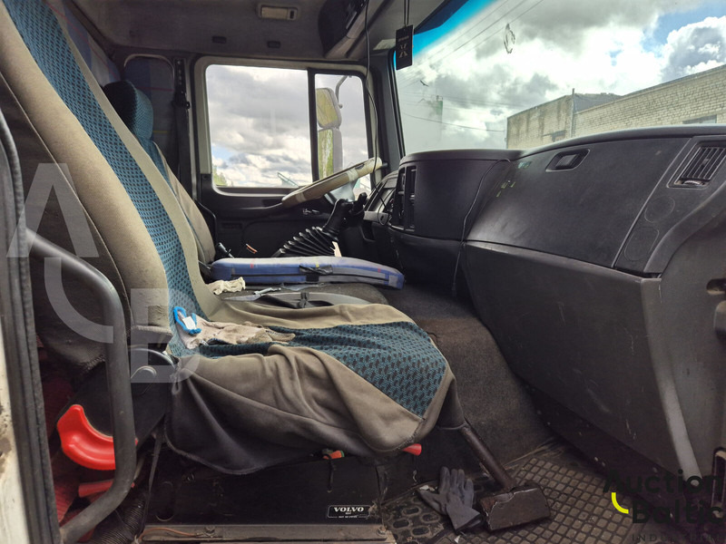 Vrachtwagen met open laadbak Volvo FL6: afbeelding 8