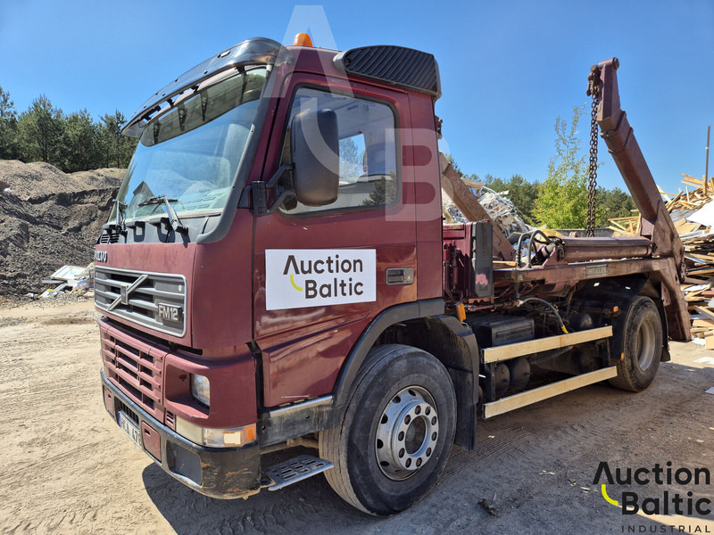 Volvo FM12 - Portaalarmsysteem vrachtwagen: afbeelding 1 Volvo FM12 - Portaalarmsysteem vrachtwagen: afbeelding 1