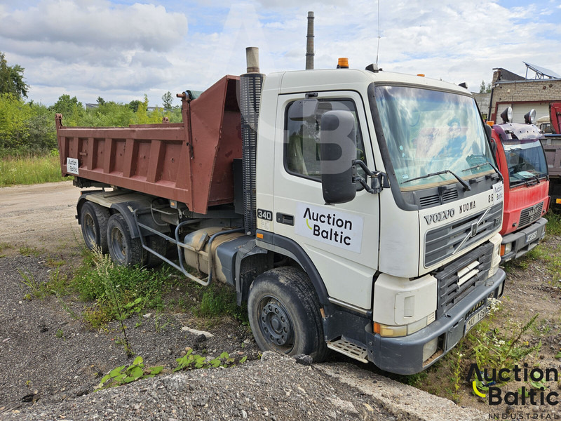 Volvo FM12 - Kipper vrachtwagen: afbeelding 2 Volvo FM12 - Kipper vrachtwagen: afbeelding 2