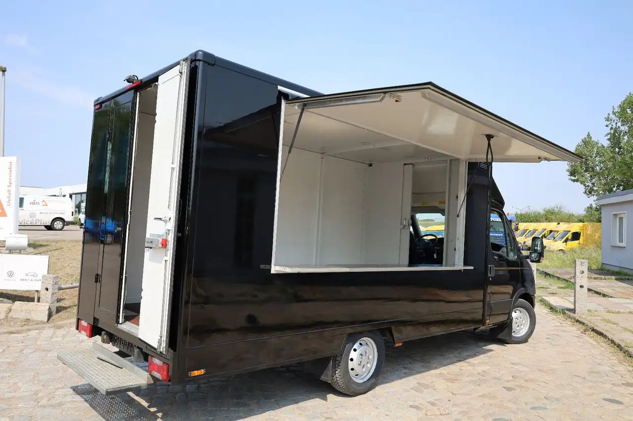 Iveco IS35SI2AA/ FOODTRUCK/Daily/EU5/1. Hand - Zelfrijdende verkoopwagen: afbeelding 2 Iveco IS35SI2AA/ FOODTRUCK/Daily/EU5/1. Hand - Zelfrijdende verkoopwagen: afbeelding 2