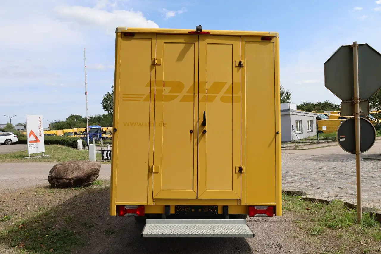 Iveco Iveco Daily/ Regalsystem/Luftfeder/KURZ/1. Hand - Bestelwagen gesloten laadbak: afbeelding 4 Iveco Iveco Daily/ Regalsystem/Luftfeder/KURZ/1. Hand - Bestelwagen gesloten laadbak: afbeelding 4