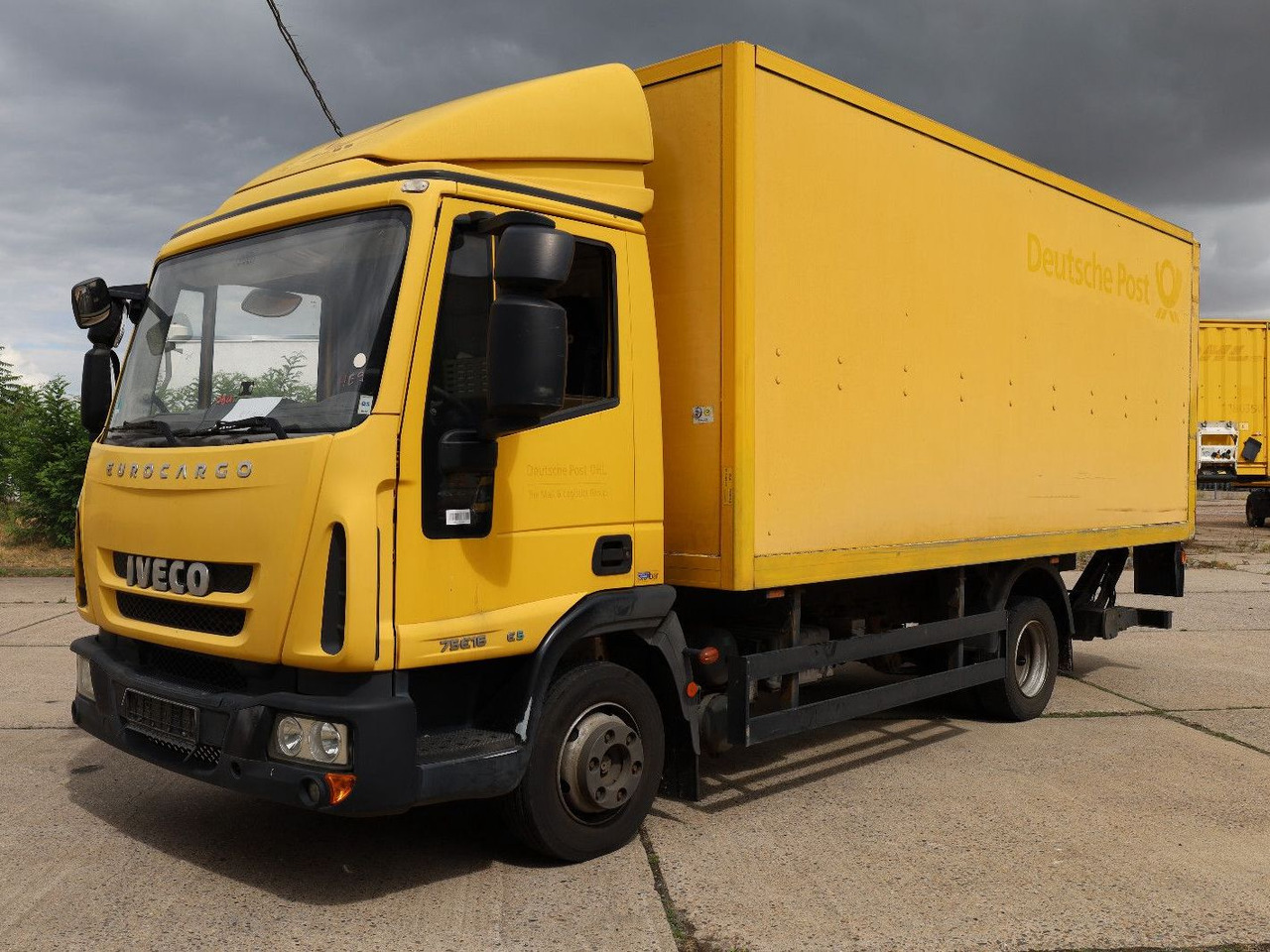 Iveco M752/Koffer/ 1. Hand - Bestelwagen gesloten laadbak: afbeelding 3 Iveco M752/Koffer/ 1. Hand - Bestelwagen gesloten laadbak: afbeelding 3