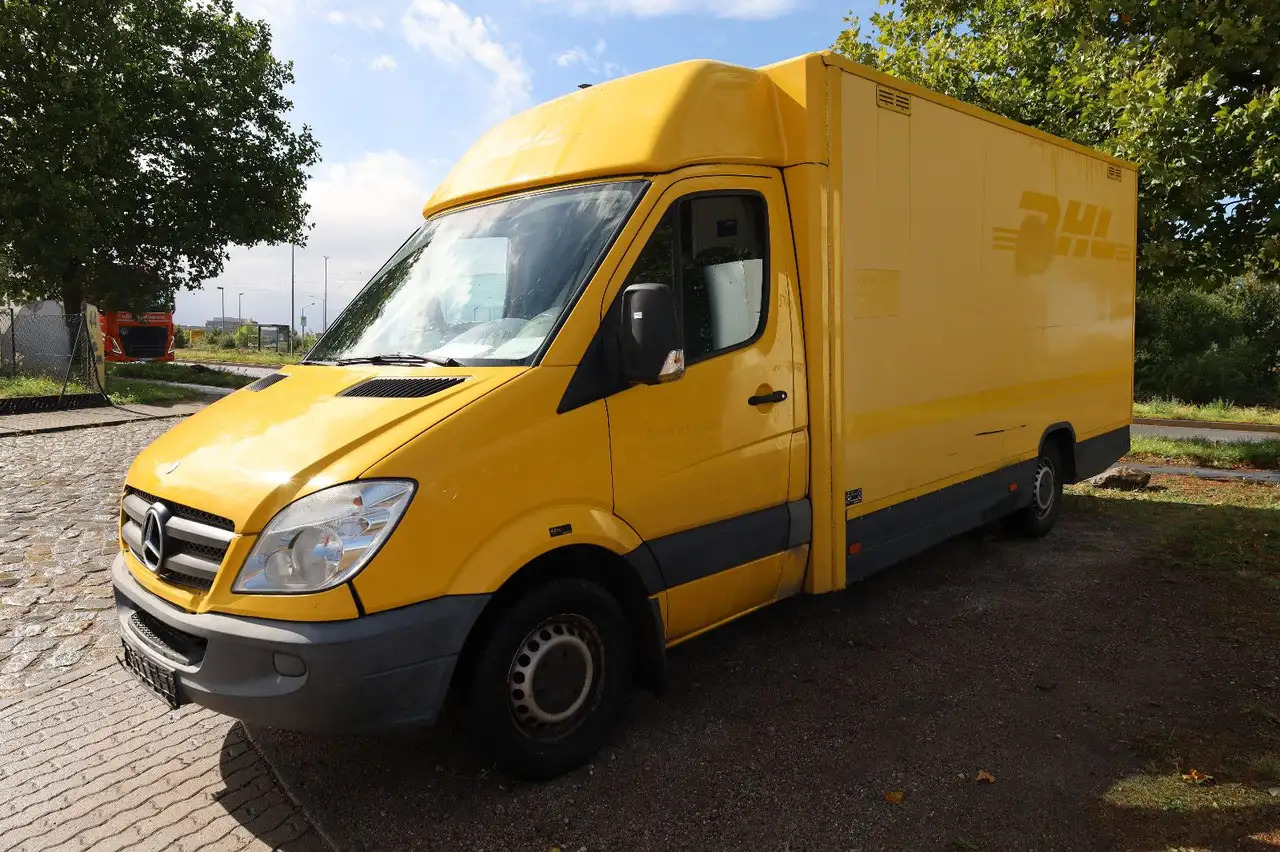 Mercedes-Benz Sprinter II Pritsche/ Koffer/Regalsystem - Bestelwagen gesloten laadbak: afbeelding 1 Mercedes-Benz Sprinter II Pritsche/ Koffer/Regalsystem - Bestelwagen gesloten laadbak: afbeelding 1