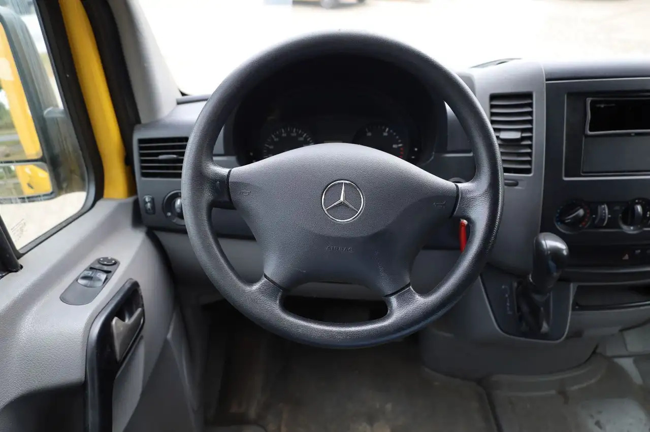 Mercedes-Benz Sprinter II Pritsche/ Koffer/Regalsystem - Bestelwagen gesloten laadbak: afbeelding 5 Mercedes-Benz Sprinter II Pritsche/ Koffer/Regalsystem - Bestelwagen gesloten laadbak: afbeelding 5