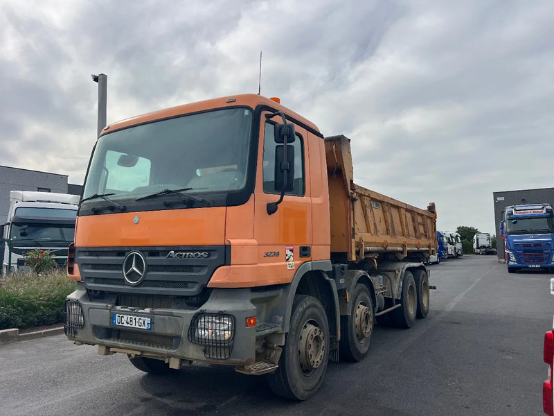 Mercedes-Benz Actros 3336 8x4 TIPPER**3 Pedals**Actros 3336** - Kipper vrachtwagen: afbeelding 5 Mercedes-Benz Actros 3336 8x4 TIPPER**3 Pedals**Actros 3336** - Kipper vrachtwagen: afbeelding 5
