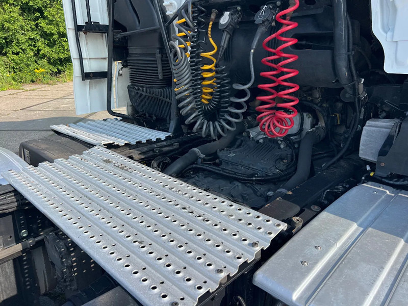 MAN TGX 18.440 Retarder***2xdieseltanks***TGX 18.440 2017*** - Trekker: afbeelding 4 MAN TGX 18.440 Retarder***2xdieseltanks***TGX 18.440 2017*** - Trekker: afbeelding 4