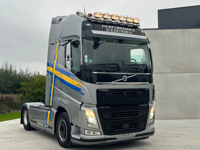 Volvo FH 540 Performance Edition*FH540 XL*Collecter Item* - Trekker: afbeelding 3 Volvo FH 540 Performance Edition*FH540 XL*Collecter Item* - Trekker: afbeelding 3