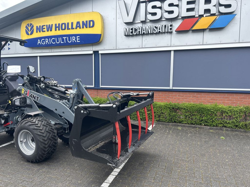 Giant Tobroco Pelikaanbak 140 cm Giant aanspan - Bak voor Bouwmachine: afbeelding 1 Giant Tobroco Pelikaanbak 140 cm Giant aanspan - Bak voor Bouwmachine: afbeelding 1