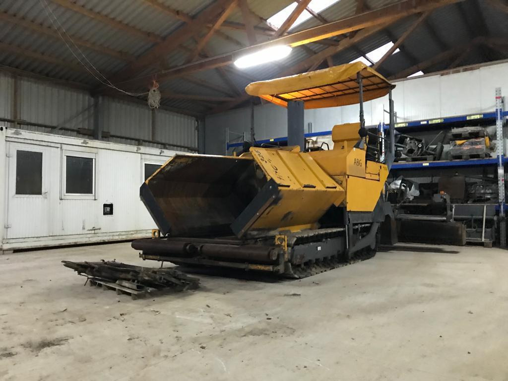 Asfaltafwerkmachine ABG TITAN 325 and runs and runs: afbeelding 15