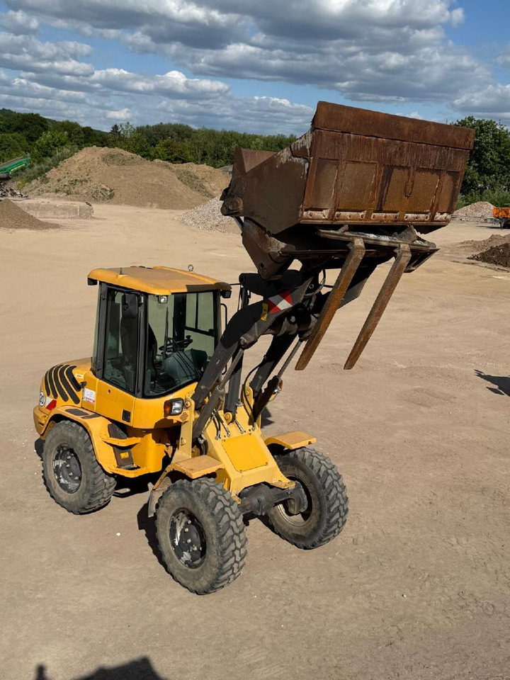 Volvo L 30 B-Z/K incl. 3-1shovel and fork - Wiellader: afbeelding 2 Volvo L 30 B-Z/K incl. 3-1shovel and fork - Wiellader: afbeelding 2