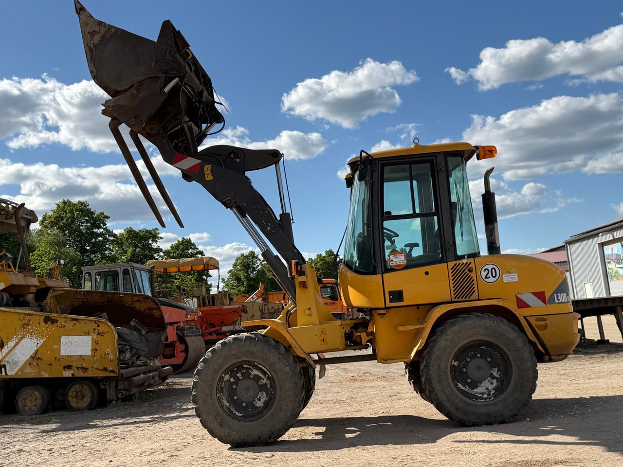 Volvo L 30 B-Z/K incl. 3-1shovel and fork - Wiellader: afbeelding 4 Volvo L 30 B-Z/K incl. 3-1shovel and fork - Wiellader: afbeelding 4
