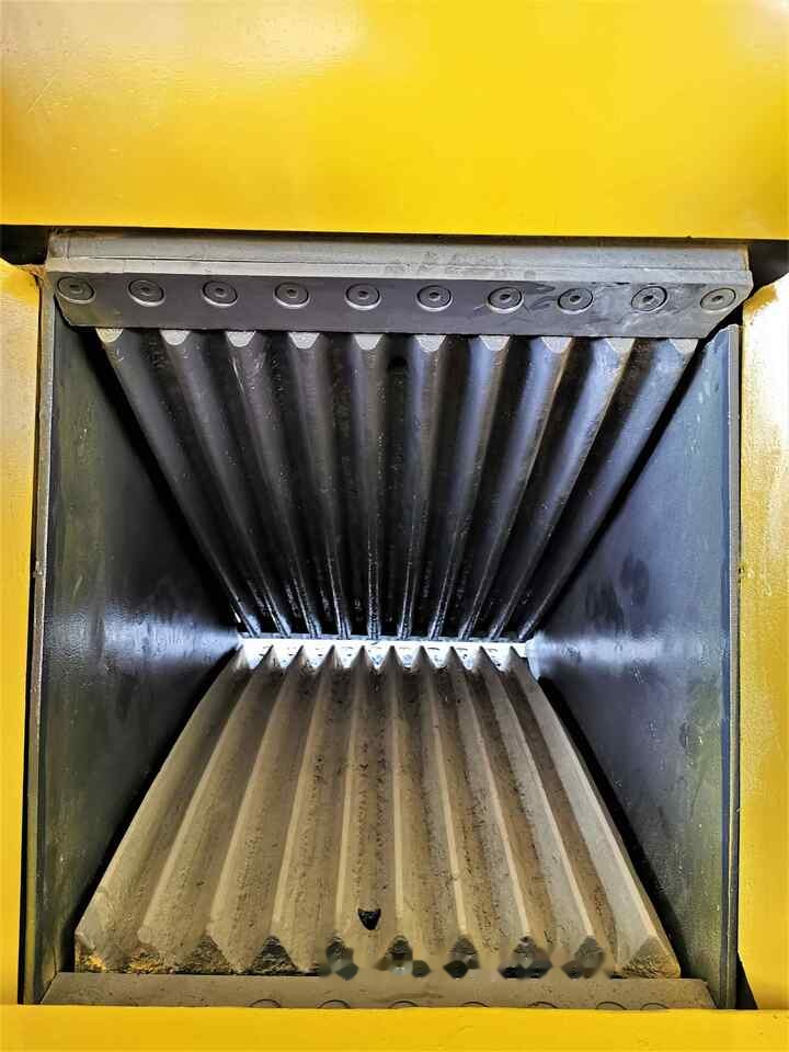 AME Crusher Bucket (MCB 40) - Bak voor Graafmachine: afbeelding 5 AME Crusher Bucket (MCB 40) - Bak voor Graafmachine: afbeelding 5
