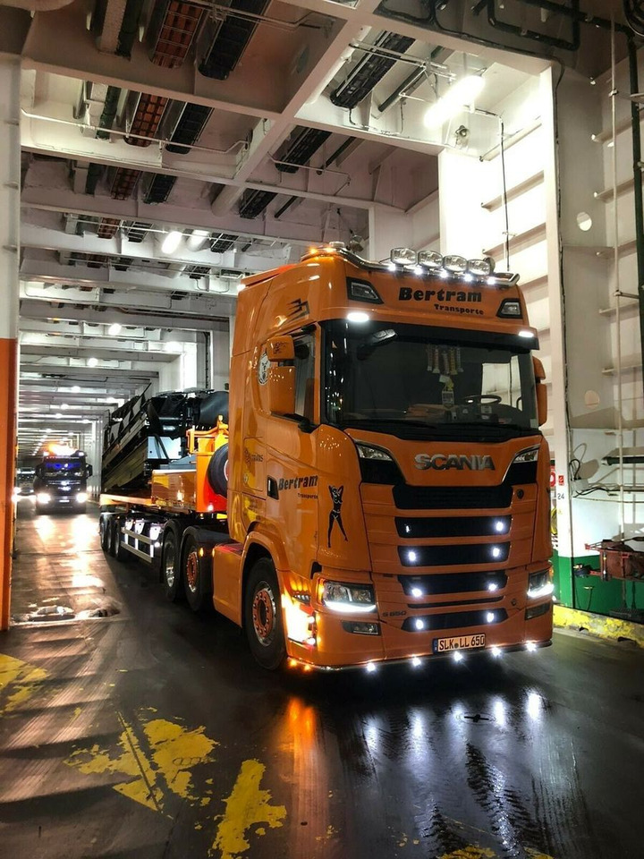 Auflieger Abrollkipper Hakenlift Hookliftloader - Containertransporter/ Wissellaadbak oplegger: afbeelding 4 Auflieger Abrollkipper Hakenlift Hookliftloader - Containertransporter/ Wissellaadbak oplegger: afbeelding 4