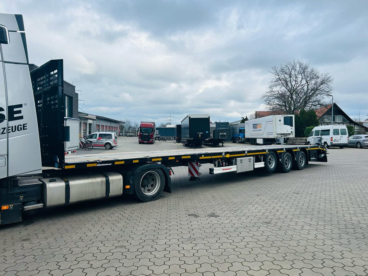 Kässbohrer SPS Mega Schwerlast Plattform Lenkachse - Vlakke/ Open oplegger: afbeelding 3 Kässbohrer SPS Mega Schwerlast Plattform Lenkachse - Vlakke/ Open oplegger: afbeelding 3