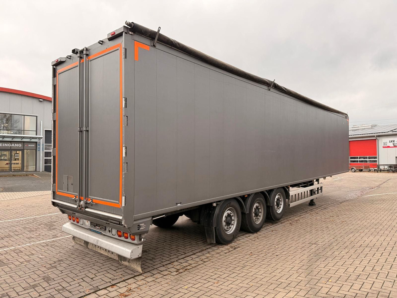 Knapen K100 Schubboden 92m³ 10mm Boden Powersheet - Schuifvloer oplegger: afbeelding 4 Knapen K100 Schubboden 92m³ 10mm Boden Powersheet - Schuifvloer oplegger: afbeelding 4