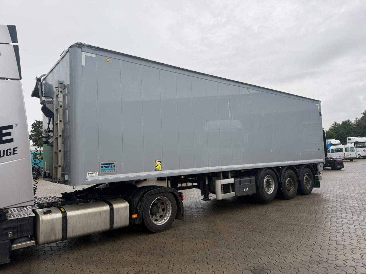 Knapen K200 Agrar 60 m³ 6mm Boden Powersheet - Schuifvloer oplegger: afbeelding 2 Knapen K200 Agrar 60 m³ 6mm Boden Powersheet - Schuifvloer oplegger: afbeelding 2