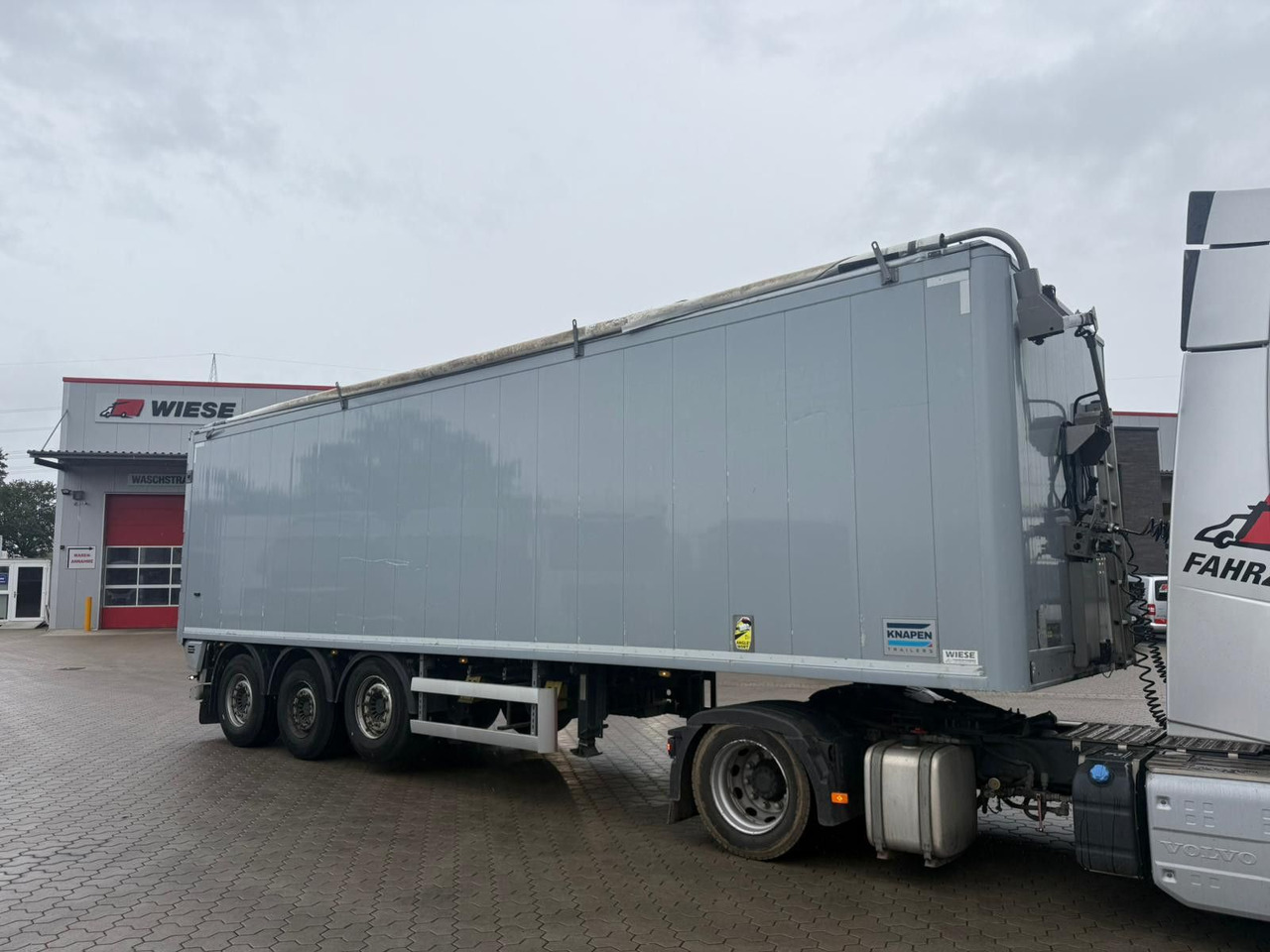 Knapen K200 Agrar 60 m³ 6mm Boden Powersheet - Schuifvloer oplegger: afbeelding 1 Knapen K200 Agrar 60 m³ 6mm Boden Powersheet - Schuifvloer oplegger: afbeelding 1