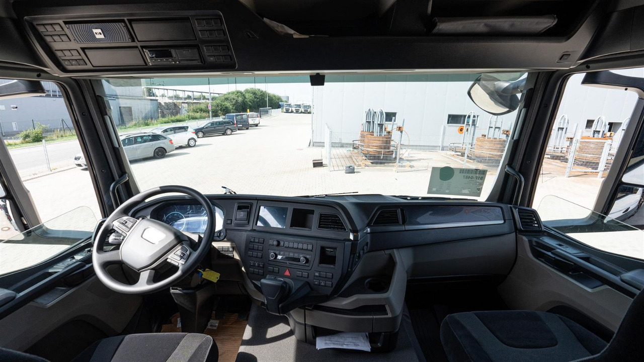 MAN 35.470 8x2 Kran F710 RA2.26 - Kraanwagen: afbeelding 4 MAN 35.470 8x2 Kran F710 RA2.26 - Kraanwagen: afbeelding 4