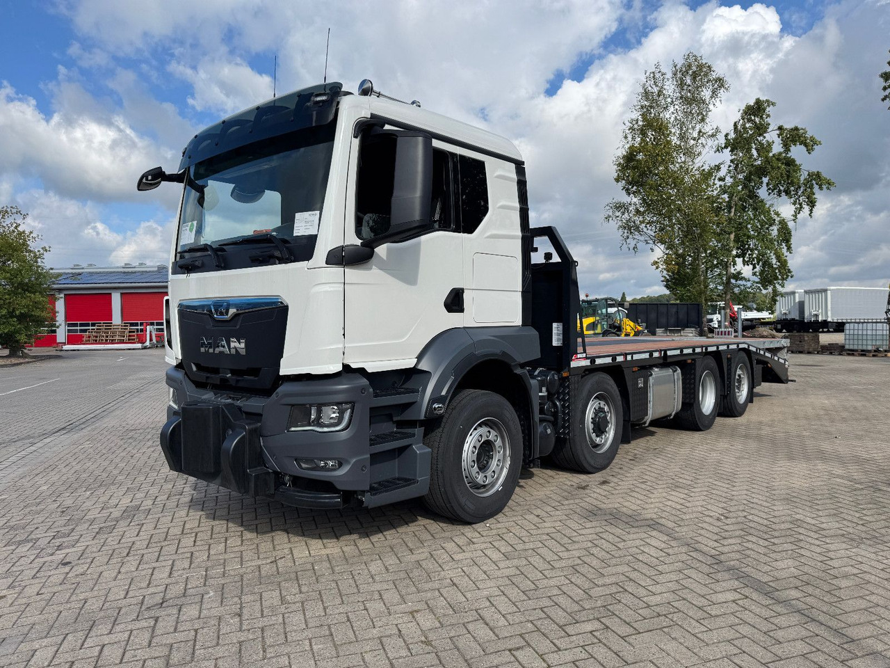 MAN 8x4 Maschinentransporter - Bergingsvoertuig: afbeelding 1 MAN 8x4 Maschinentransporter - Bergingsvoertuig: afbeelding 1