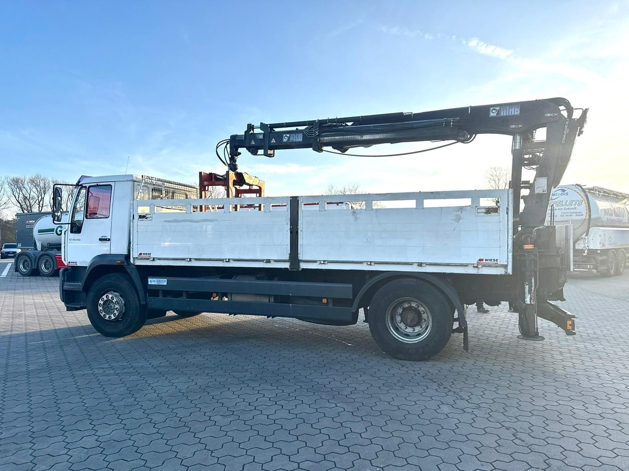 MAN LE 18.280 Pritsche mit HIAB 133 K PRO/HIPRO Kran - Vrachtwagen met open laadbak, Kraanwagen: afbeelding 5 MAN LE 18.280 Pritsche mit HIAB 133 K PRO/HIPRO Kran - Vrachtwagen met open laadbak, Kraanwagen: afbeelding 5