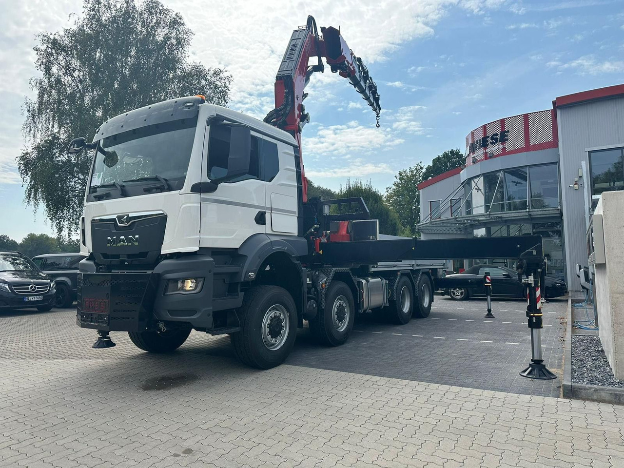 MAN TGS 41.520 8x8 mit Fassi Ladekran F710RA.2.26 - Vrachtwagen met open laadbak: afbeelding 2 MAN TGS 41.520 8x8 mit Fassi Ladekran F710RA.2.26 - Vrachtwagen met open laadbak: afbeelding 2