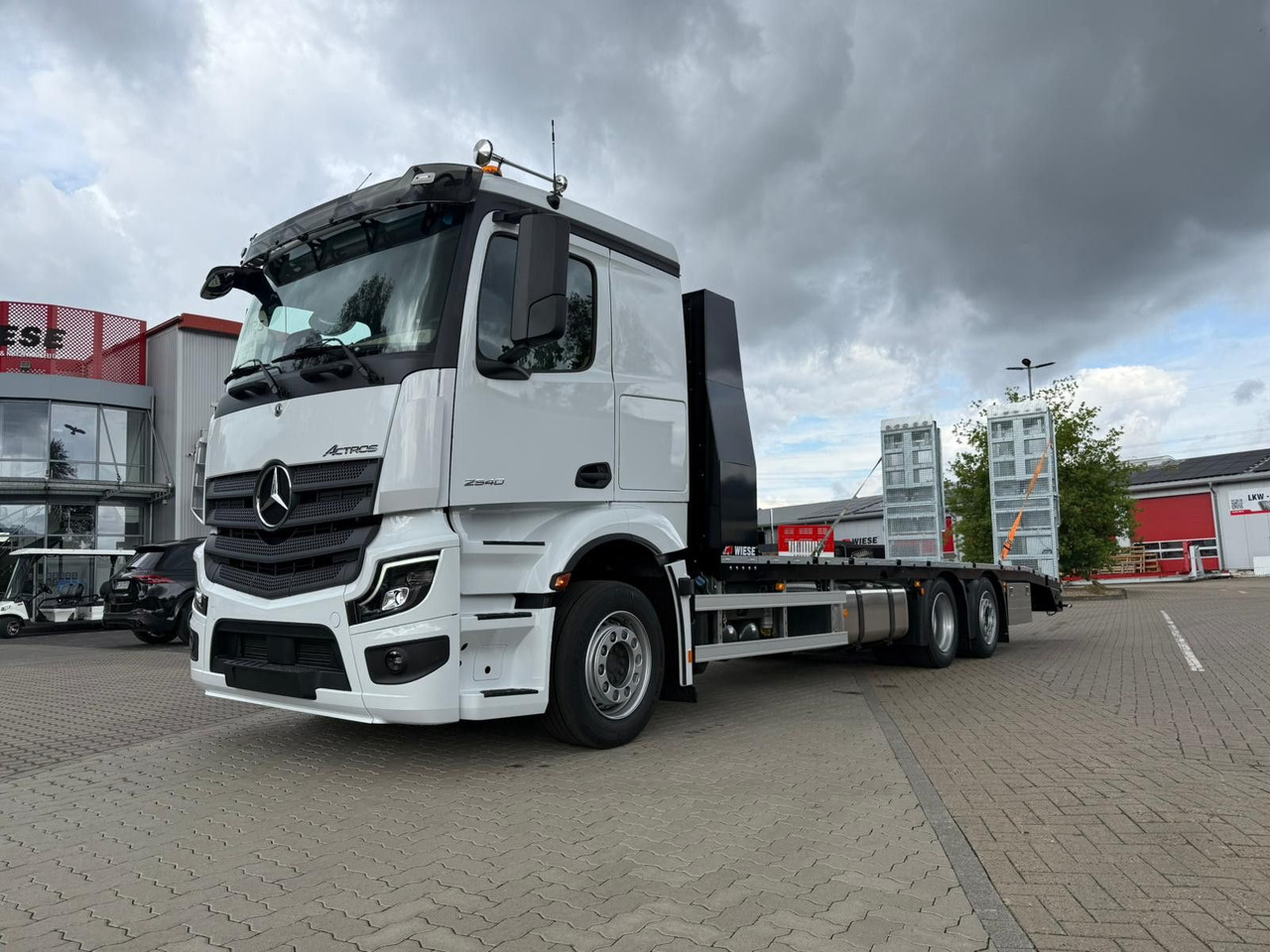 Mercedes-Benz Actros mit Rampen, Maschinentransporter - Autovrachtwagen vrachtwagen: afbeelding 1 Mercedes-Benz Actros mit Rampen, Maschinentransporter - Autovrachtwagen vrachtwagen: afbeelding 1