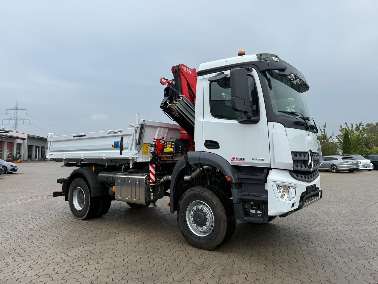 Mercedes-Benz Arocs 1835 4x4 Allrad Fassi F135 Kran Kipper - Kraanwagen: afbeelding 2 Mercedes-Benz Arocs 1835 4x4 Allrad Fassi F135 Kran Kipper - Kraanwagen: afbeelding 2