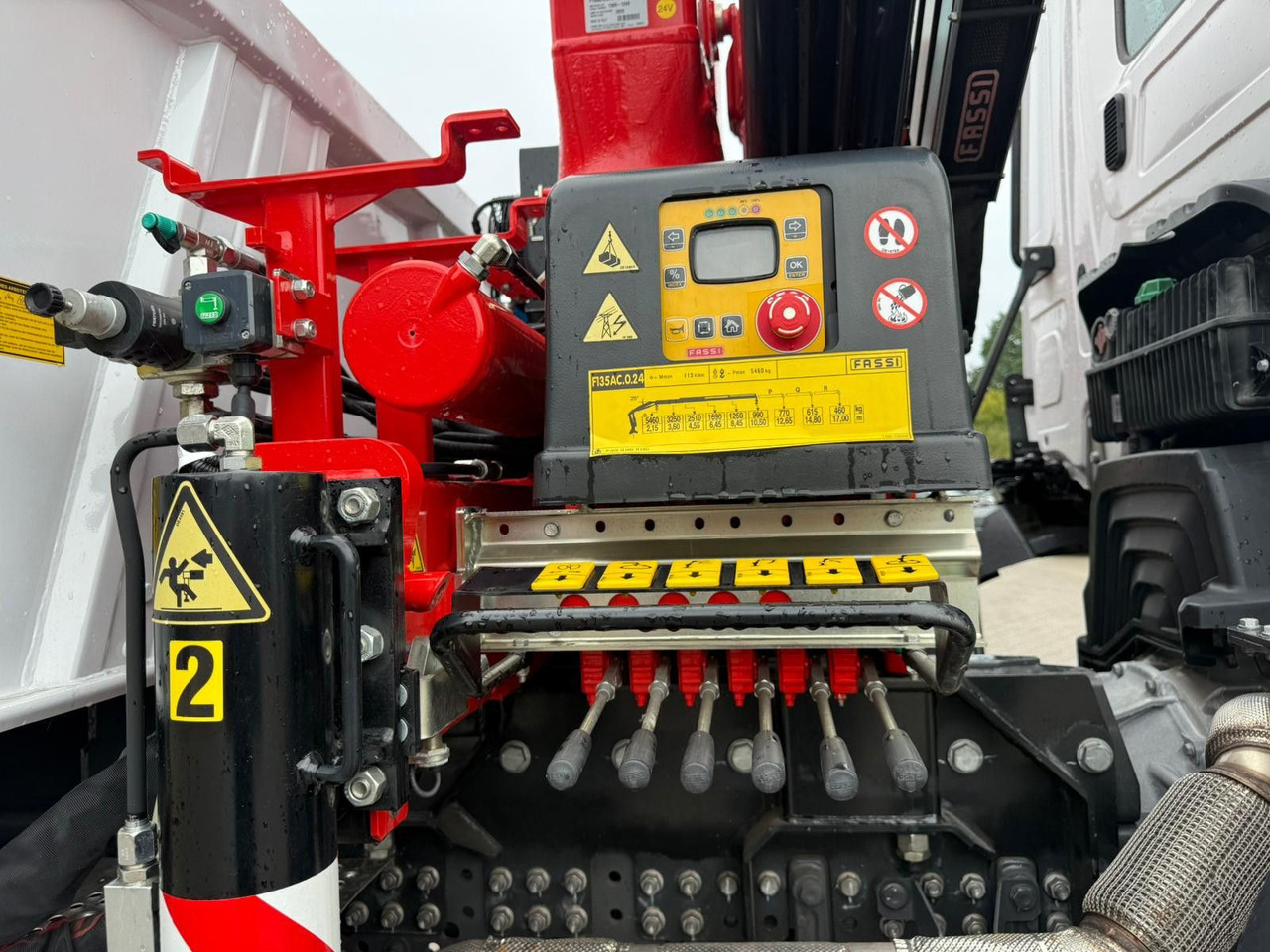 Leasing Mercedes-Benz Arocs 1835 4x4 Allrad Fassi F135 Kran Kipper Mercedes-Benz Arocs 1835 4x4 Allrad Fassi F135 Kran Kipper: afbeelding 12 Leasing Mercedes-Benz Arocs 1835 4x4 Allrad Fassi F135 Kran Kipper Mercedes-Benz Arocs 1835 4x4 Allrad Fassi F135 Kran Kipper: afbeelding 12