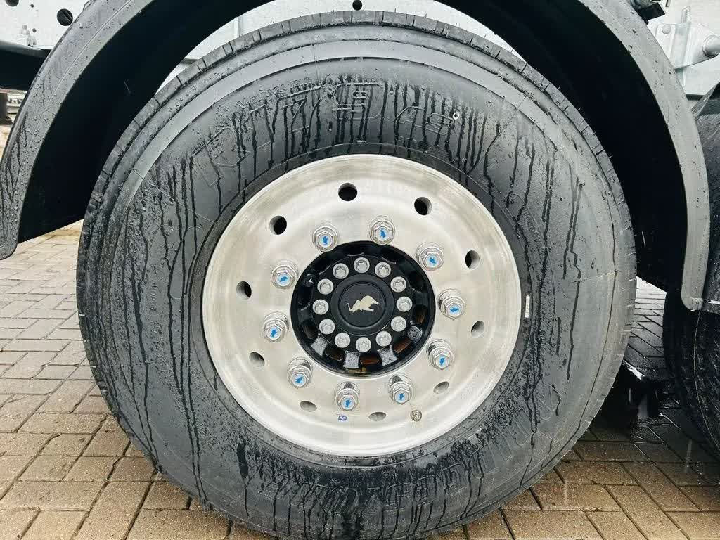 Schmitz Cargobull Thermomulde 24m³  isoliert elektrisches Verdeck - Kipper oplegger: afbeelding 5 Schmitz Cargobull Thermomulde 24m³  isoliert elektrisches Verdeck - Kipper oplegger: afbeelding 5