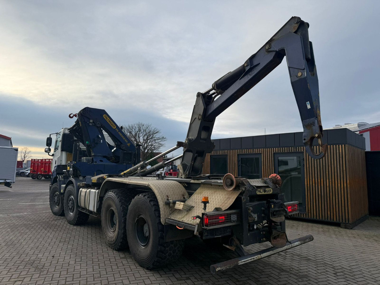 Tatra Phoenix 8x8 Paflinger Kran Hakengerät - Haakarmsysteem vrachtwagen, Kraanwagen: afbeelding 4 Tatra Phoenix 8x8 Paflinger Kran Hakengerät - Haakarmsysteem vrachtwagen, Kraanwagen: afbeelding 4