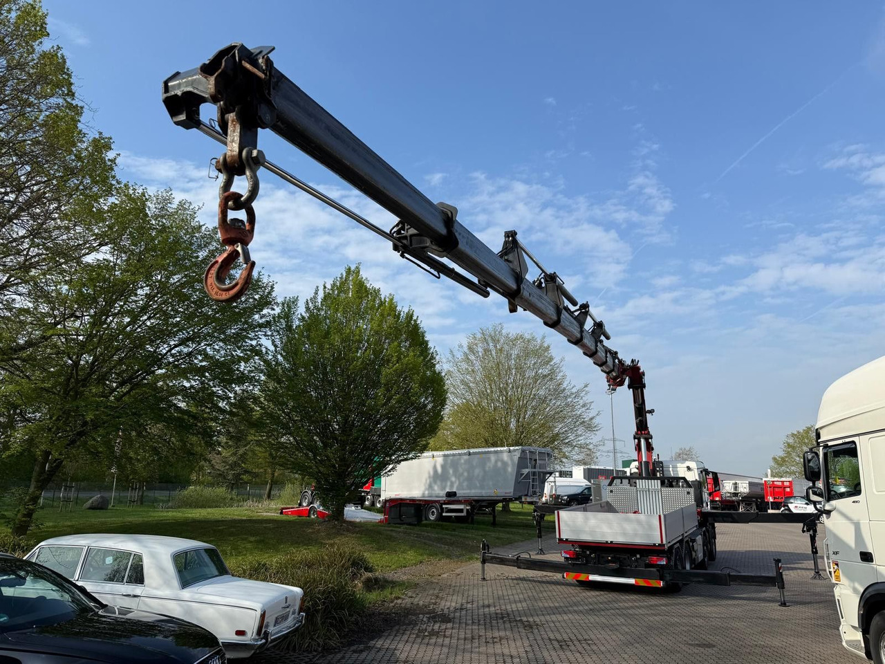 MAN 35.520 8x4 Fassi F800 RA2.28 OHNE ABSTÜTZÜBERWA. - Trekker: afbeelding 4 MAN 35.520 8x4 Fassi F800 RA2.28 OHNE ABSTÜTZÜBERWA. - Trekker: afbeelding 4