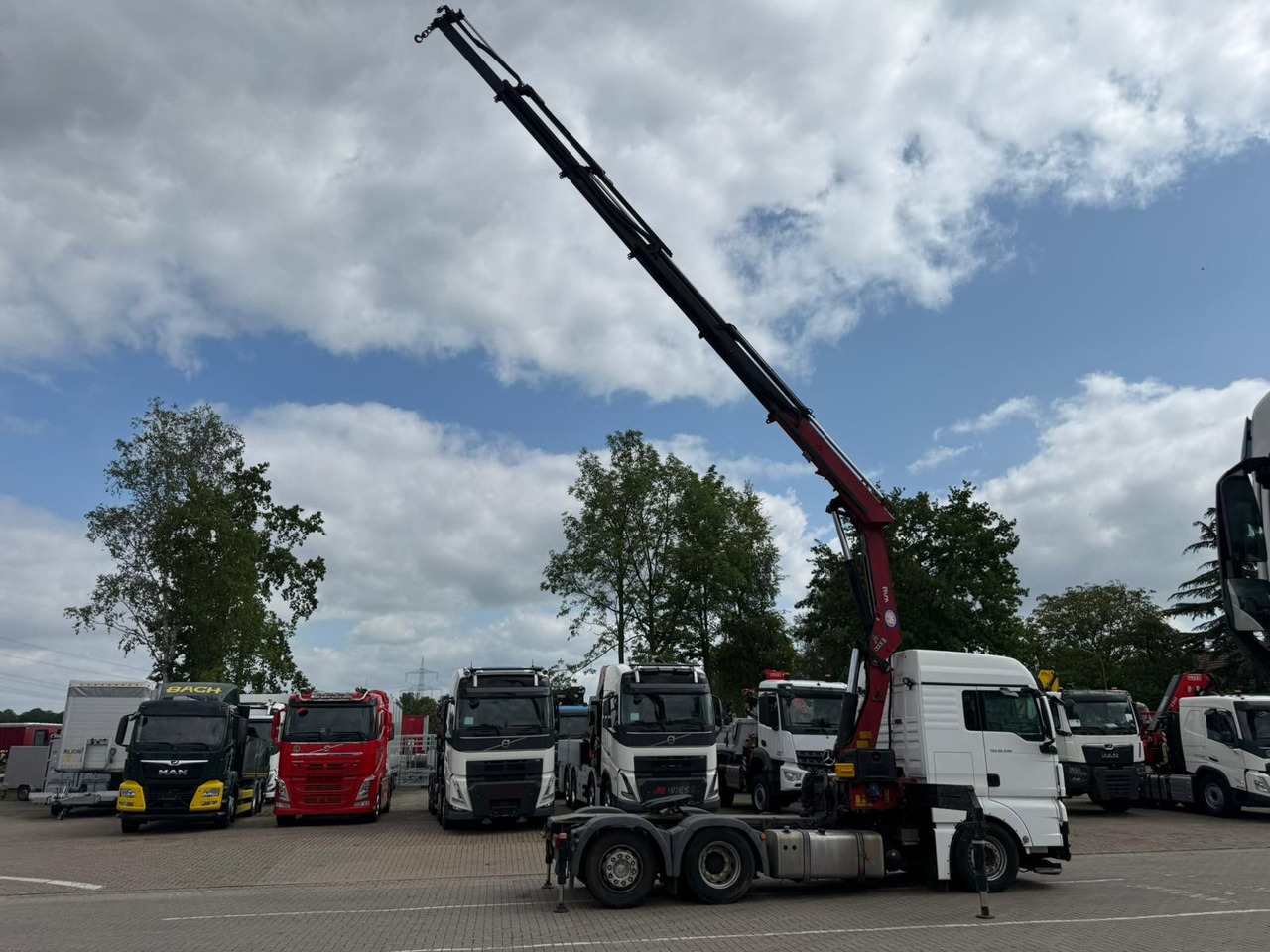MAN TGX 26.440 6x2 mit HMF 3000-5 Kran TÜV NEU - Trekker: afbeelding 3 MAN TGX 26.440 6x2 mit HMF 3000-5 Kran TÜV NEU - Trekker: afbeelding 3