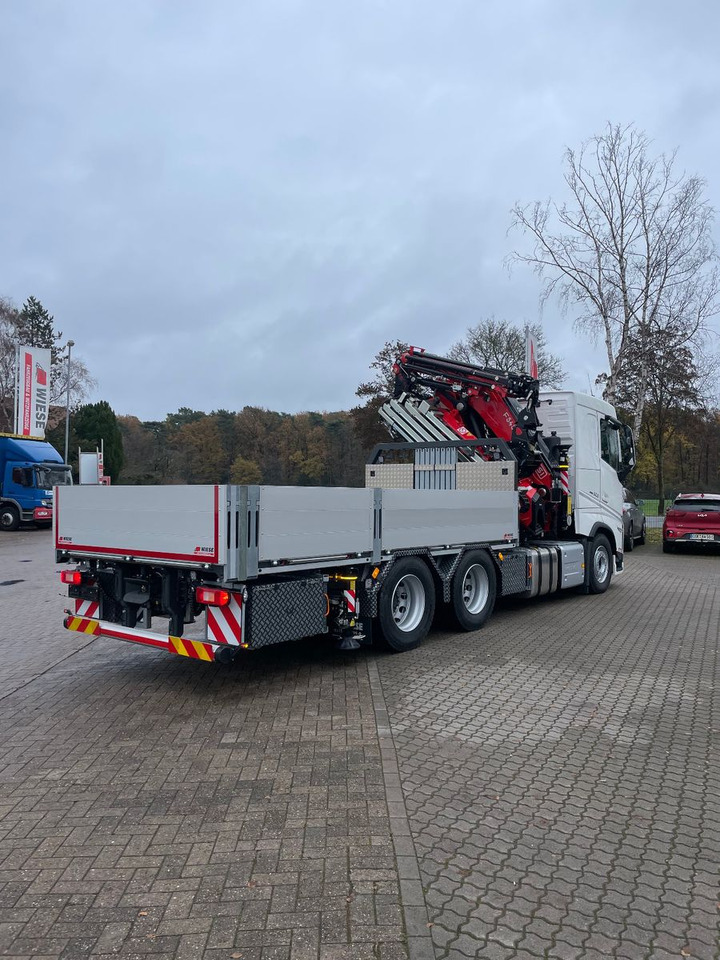 Volvo FH500 6x4 Fassi F545RA 2.27 mit Jib und Winde - Vrachtwagen met open laadbak, Kraanwagen: afbeelding 4 Volvo FH500 6x4 Fassi F545RA 2.27 mit Jib und Winde - Vrachtwagen met open laadbak, Kraanwagen: afbeelding 4