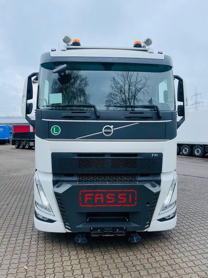 Volvo FH500 6x4 Fassi F545RA 2.27 mit Jib und Winde - Vrachtwagen, Kraanwagen: afbeelding 2 Volvo FH500 6x4 Fassi F545RA 2.27 mit Jib und Winde - Vrachtwagen, Kraanwagen: afbeelding 2